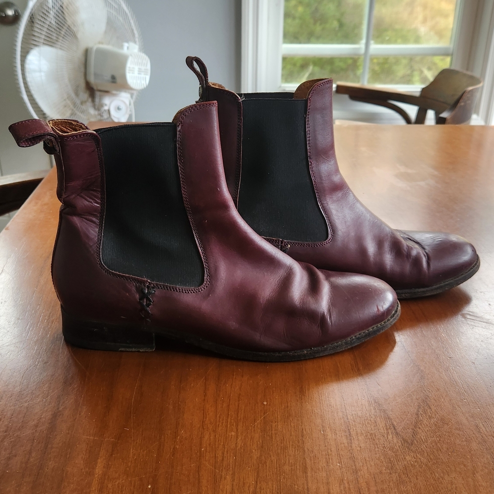 Women's Frye Burgundy Chelsea Boots Size 9.5